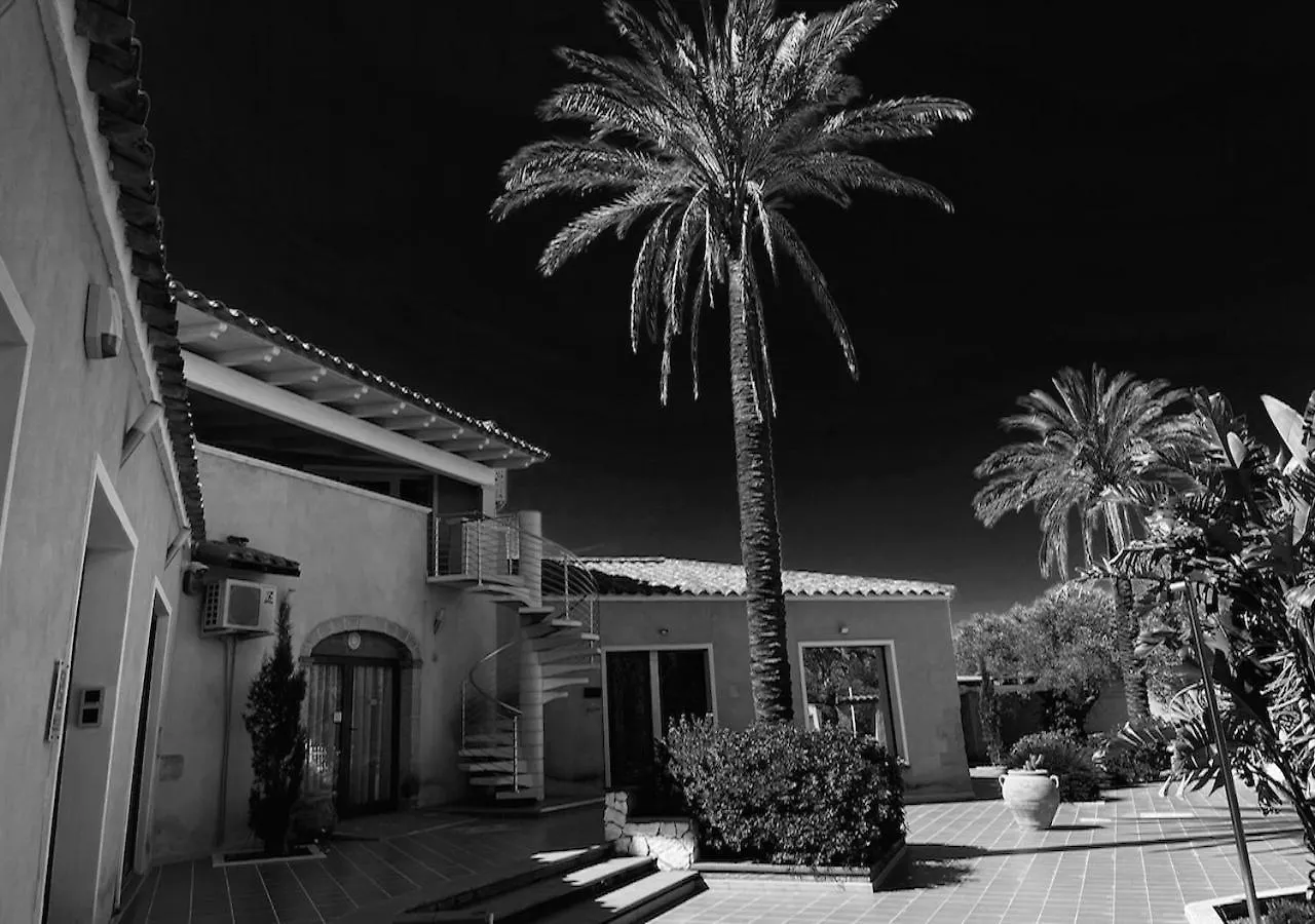 Affittacamere VI Ja Villa Janas Cagliari Resort Sestu
