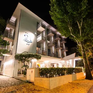 hotel-belmar-riccione.emilia-romagnahotels.net/