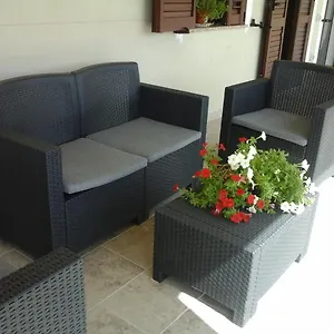  Bed & Breakfast La Macchia Mediterranea